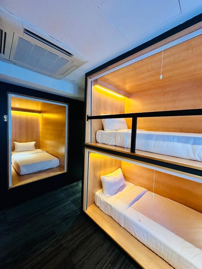 Hostel The Bed Bukit Bintang Kuala Lumpur Exterior foto