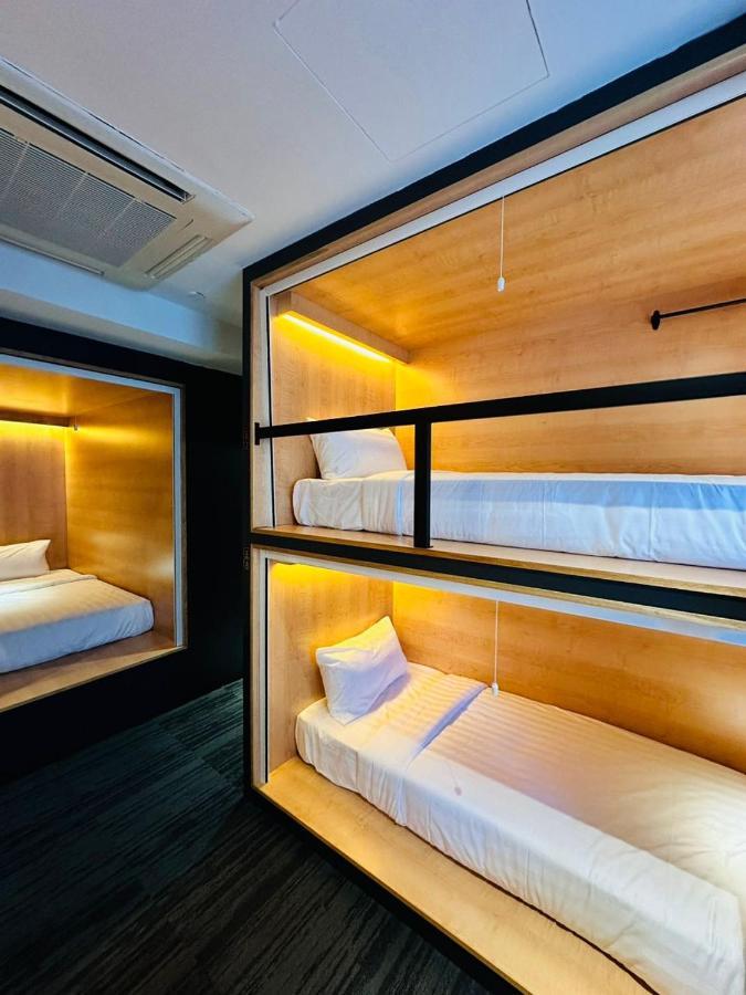 Hostel The Bed Bukit Bintang Kuala Lumpur Exterior foto