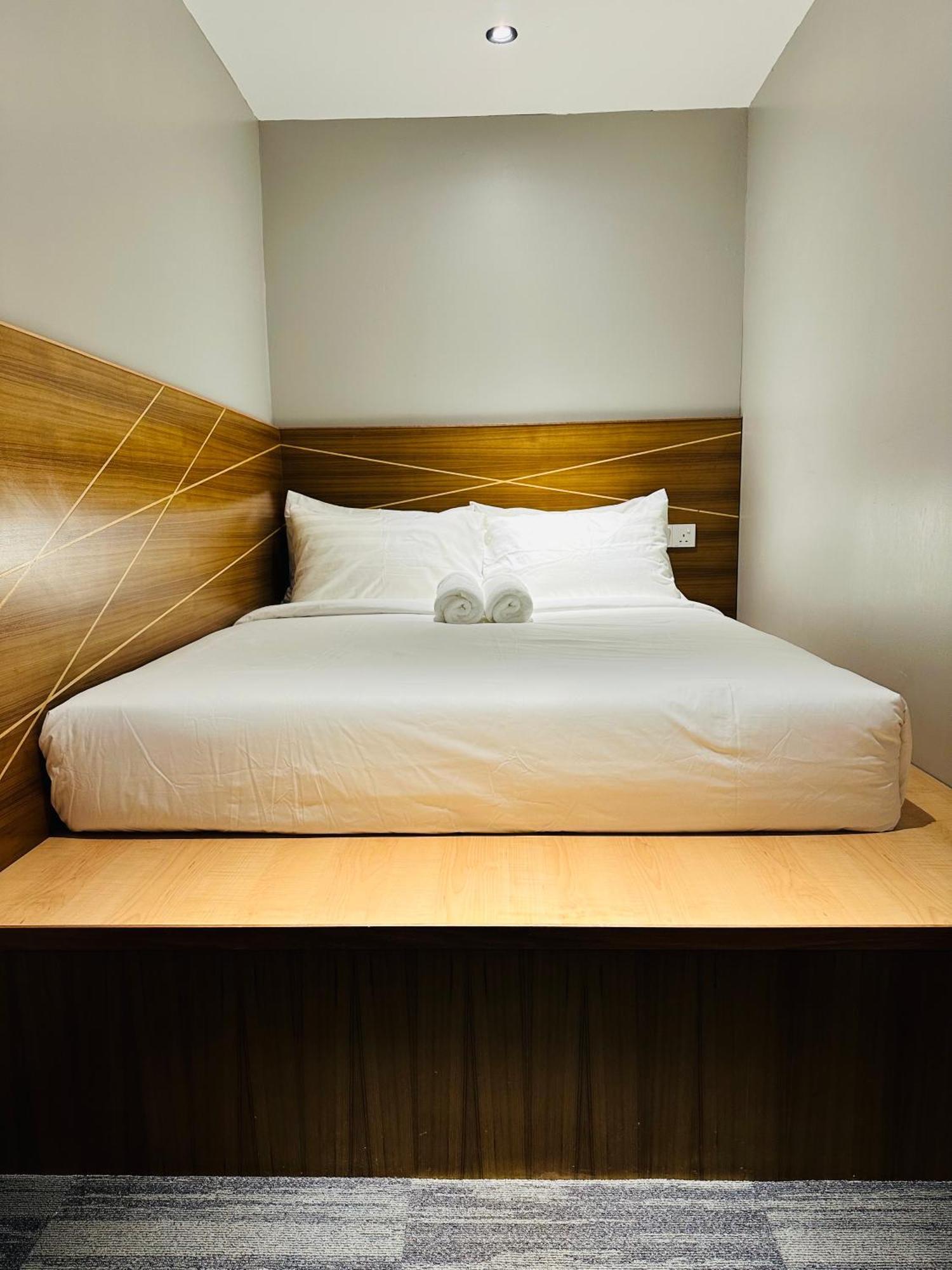 Hostel The Bed Bukit Bintang Kuala Lumpur Exterior foto