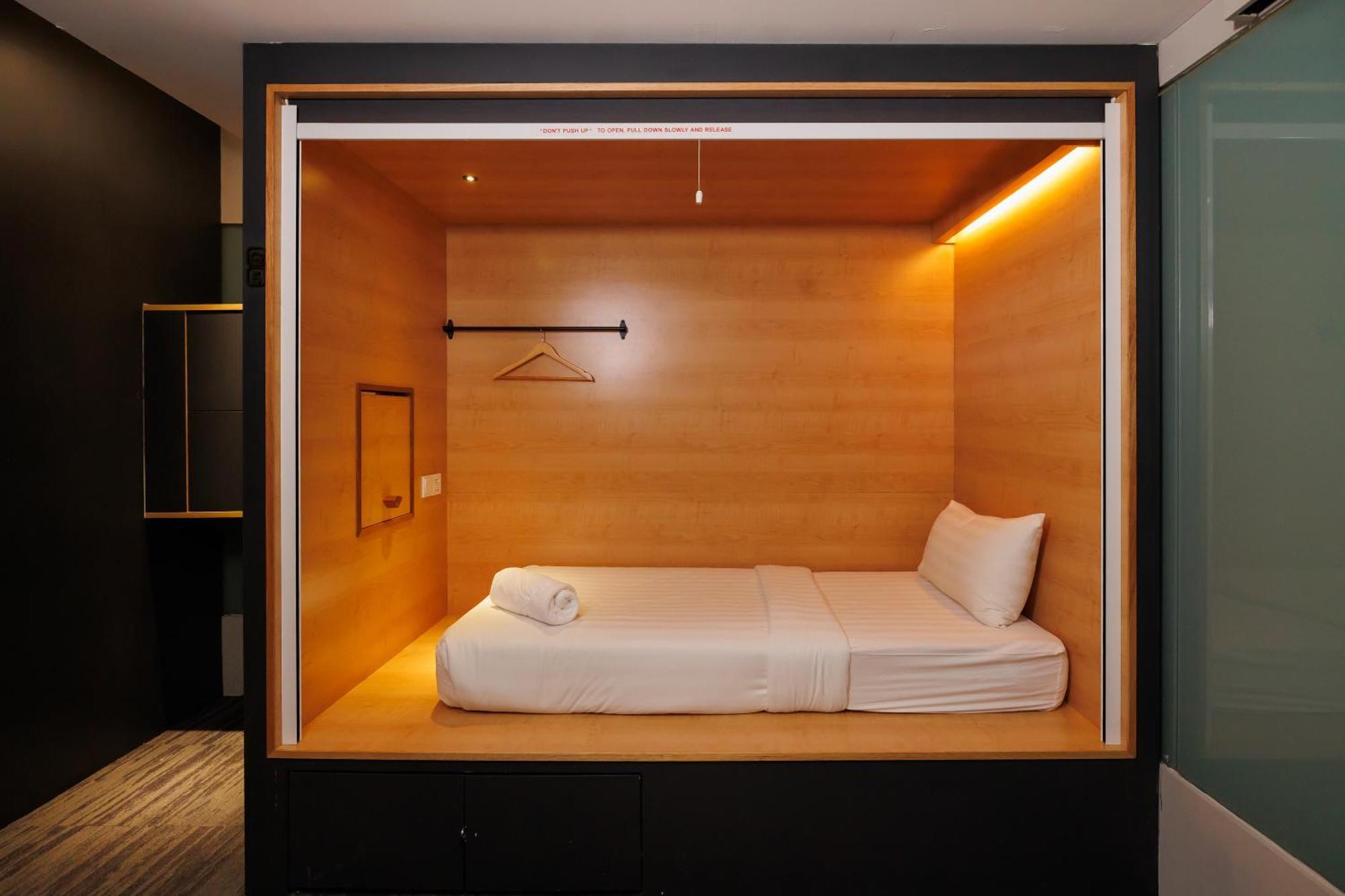 Hostel The Bed Bukit Bintang Kuala Lumpur Exterior foto