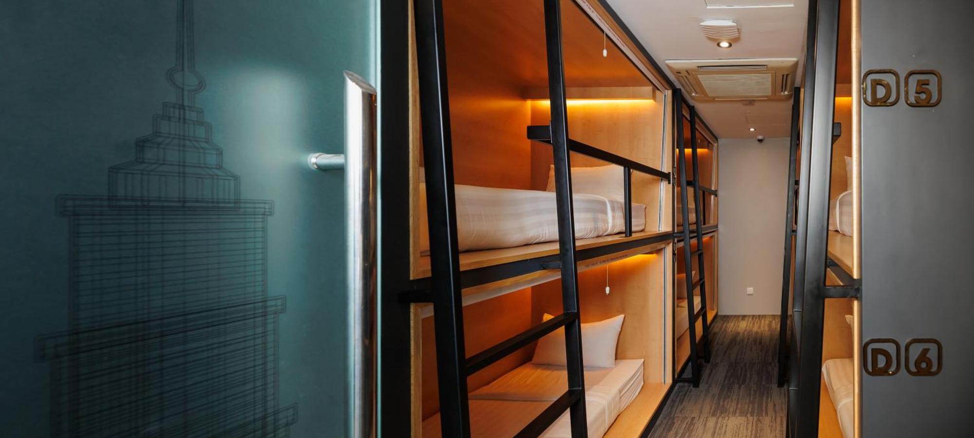 Hostel The Bed Bukit Bintang Kuala Lumpur Exterior foto